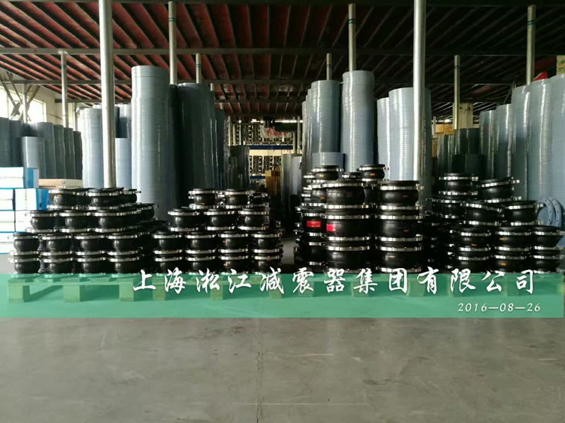 【實(shí)拍】304+EPDM=304法蘭EPDM橡膠接頭“大批發(fā)貨” 【實(shí)拍】304+EPDM=304法蘭EPDM橡膠接頭“大批發(fā)貨”