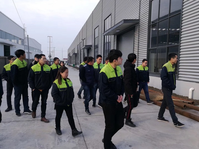 南通工廠上班第一天進(jìn)行全面培訓(xùn) 南通工廠上班第一天進(jìn)行全面培訓(xùn)