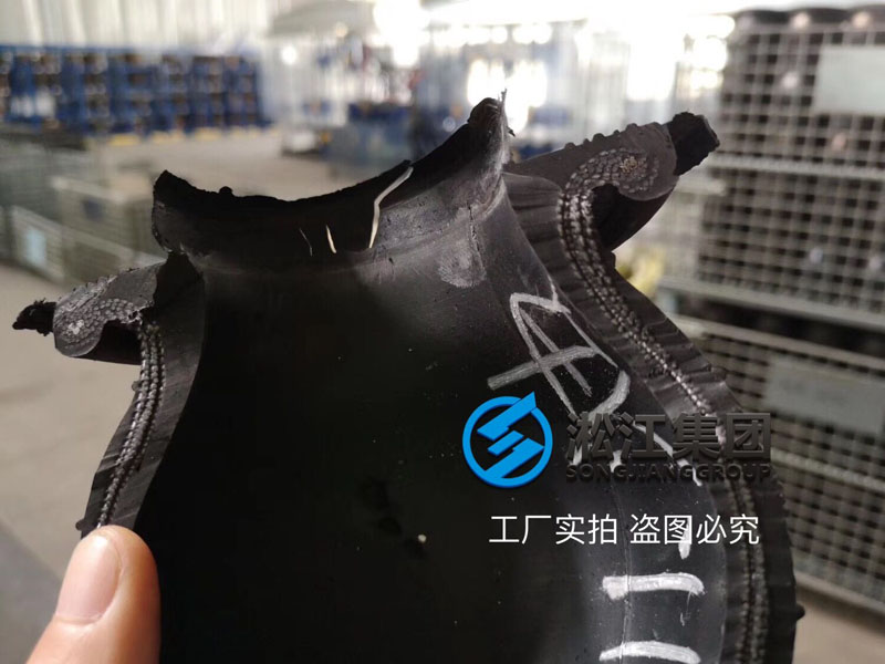 【眼見為實(shí)】把橡膠接頭切開后看到了里面的結(jié)構(gòu) 【眼見為實(shí)】把橡膠接頭切開后看到了里面的結(jié)構(gòu)